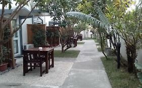 Sanalae Apartments